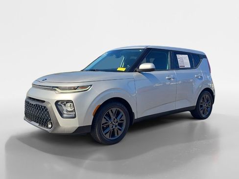 Used 2020 Kia Soul EX image 1