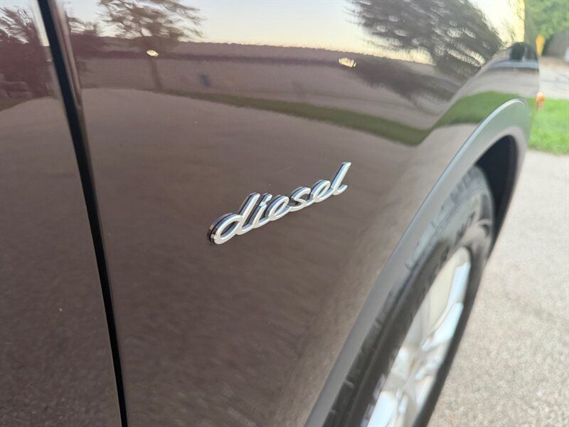 Used 2014 Porsche Cayenne Diesel AWD/4WD image 4