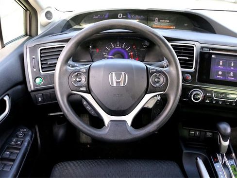 Used 2015 Honda Civic SE image 28