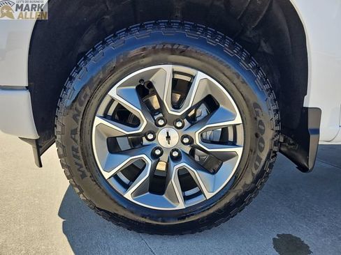 Used 2025 Chevrolet Silverado 1500 RST AWD/4WD image 32