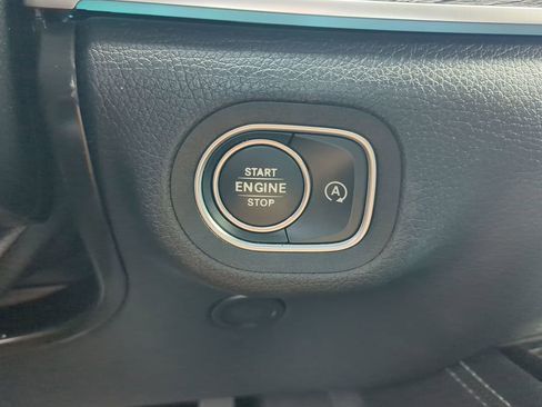 Used 2022 Mercedes-Benz GLS 450 4MATIC image 16