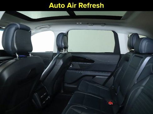 Certified 2024 Lincoln Nautilus Reserve w/ Equipment Group 202A image 15