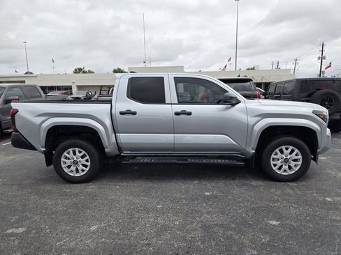 Used 2024 Toyota Tacoma SR RWD image 4