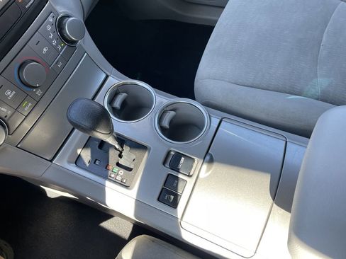 Used 2012 Toyota Highlander 4WD w/ Tech Pkg image 20
