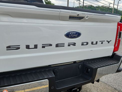 Used 2024 Ford F350 Lariat w/ Lariat Ultimate Package AWD/4WD image 30