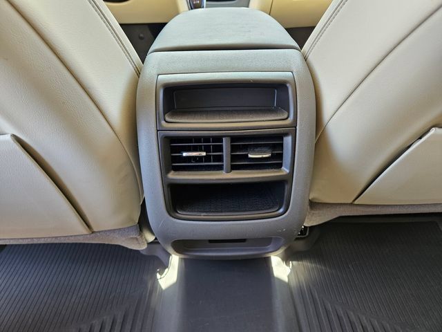Used 2024 Cadillac XT5 Premium Luxury w/ LPO, Floor Liner Package AWD/4WD image 11