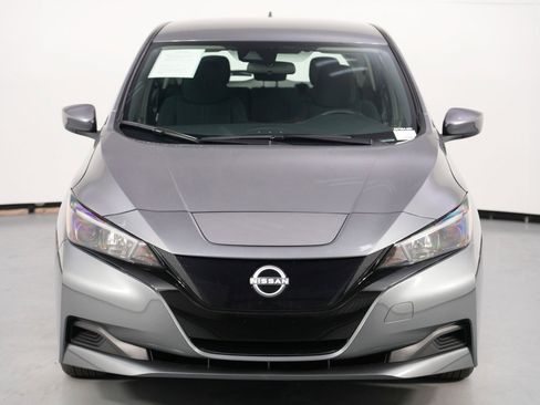 Used 2025 Nissan Leaf S image 39