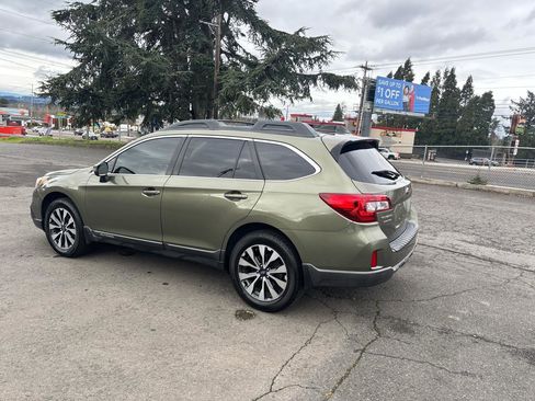 Used 2017 Subaru Outback 2.5i Limited image 12