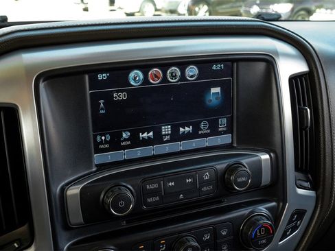 Used 2017 GMC Sierra 1500 SLT image 28