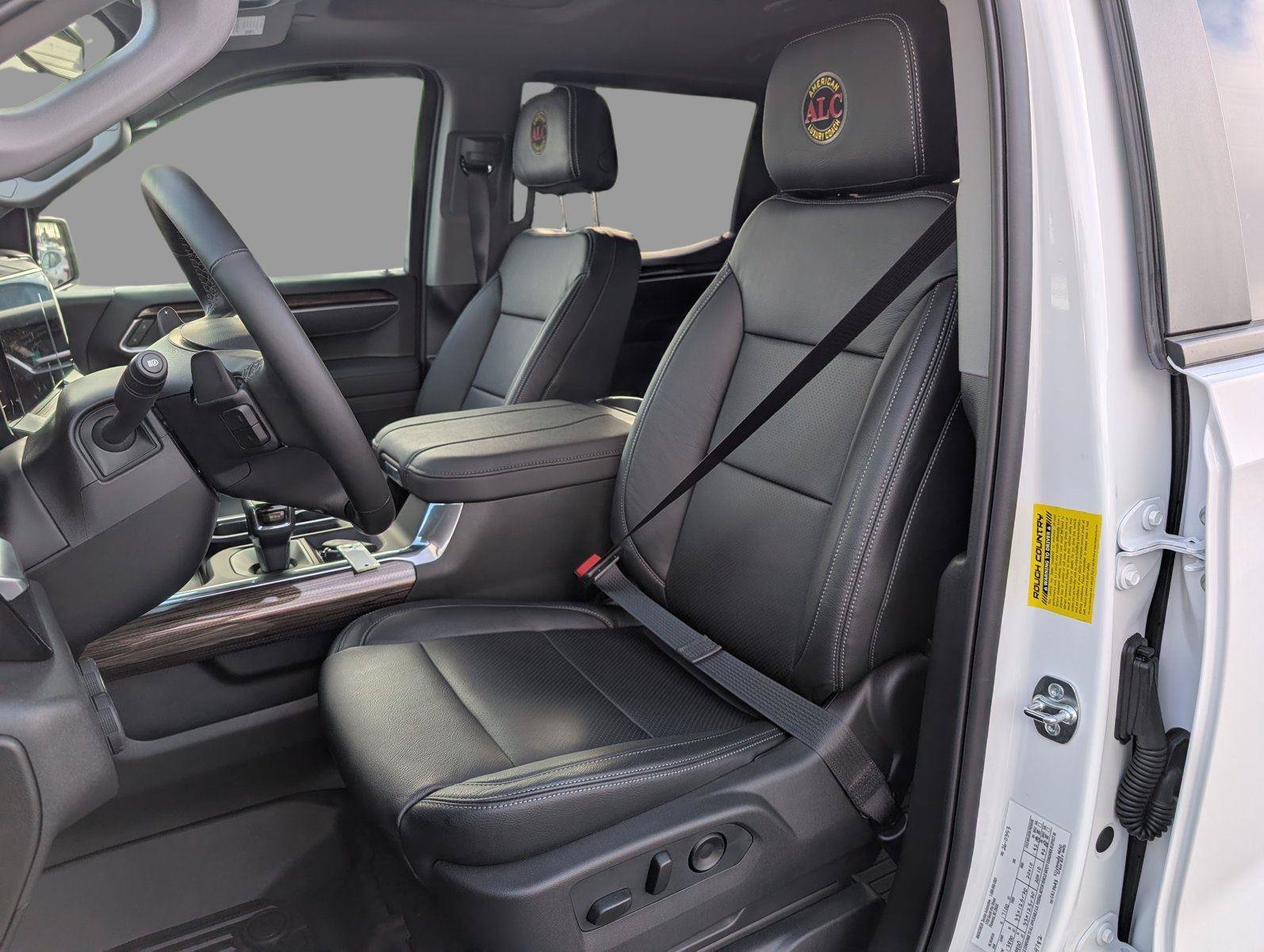 New 2026 Chevrolet Silverado 1500 RST AWD/4WD image 3