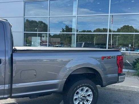 Used 2022 Ford F250 XLT w/ FX4 Off-Road Package AWD/4WD image 3