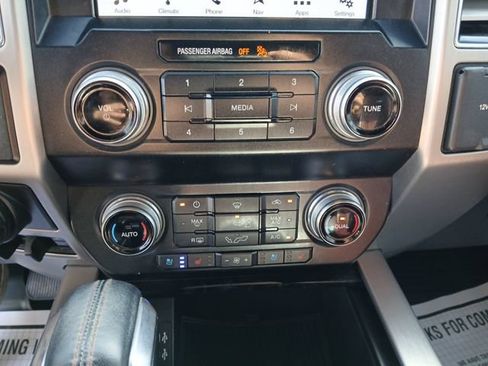 Used 2019 Ford F150 Platinum w/ Equipment Group 701A Luxury AWD/4WD image 23