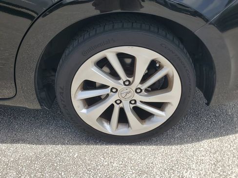 Used 2017 Acura ILX FWD image 4