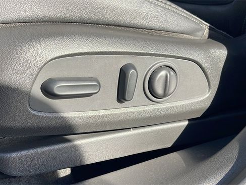 Used 2021 Buick Encore GX Select w/ Sport Touring Package image 11