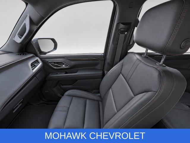 Used 2024 Chevrolet Suburban RST w/ Luxury Package AWD/4WD image 18