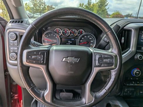 Used 2021 Chevrolet Silverado 1500 LT Trail Boss w/ Convenience Package II image 16