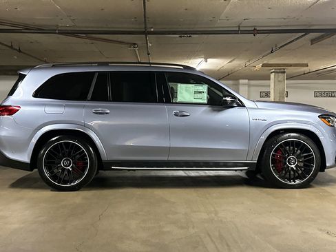 New 2025 Mercedes-Benz GLS 63 AMG 4MATIC image 7