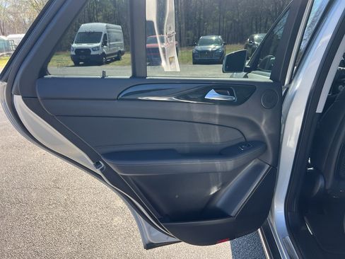 Used 2016 Mercedes-Benz GLE 350 image 27