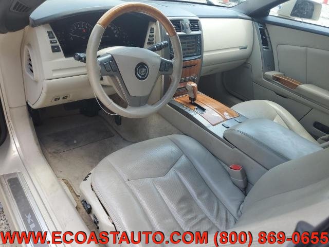 Used 2006 Cadillac XLR RWD image 11