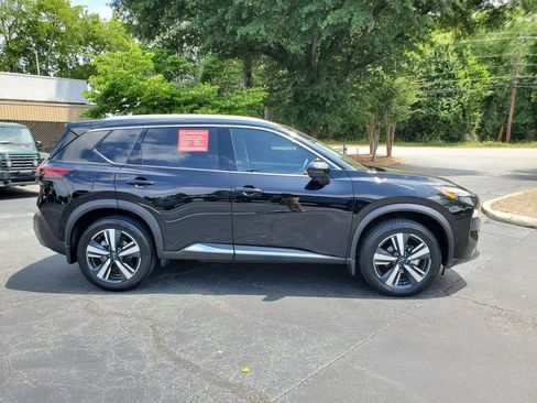 Certified 2023 Nissan Rogue SL w/ SL Premium Package FWD image 2