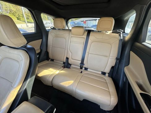 Used 2022 Lincoln Corsair Reserve w/ Elements Package image 25