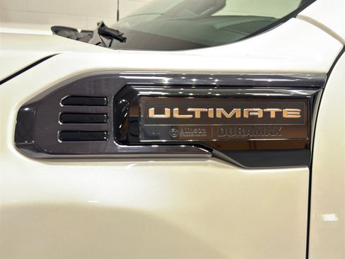 Used 2025 GMC Sierra 3500 Denali Ultimate AWD/4WD image 10