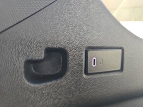 Used 2023 Chevrolet Tahoe Premier image 22