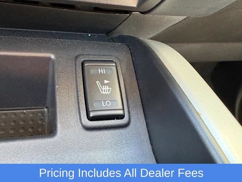 Certified 2024 Nissan Titan SV w/ SV Convenience Package RWD image 16
