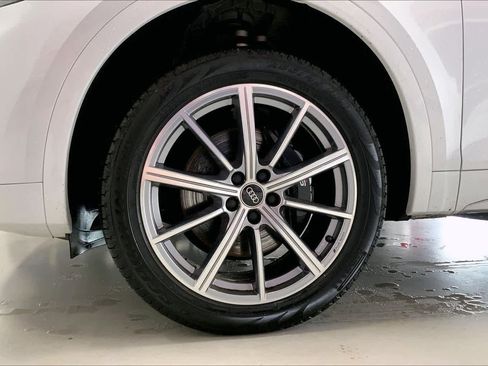 Used 2024 Audi SQ5 Premium Plus w/ Premium Plus Package image 8