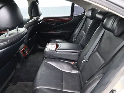 Used 2010 Lexus LS 460 AWD image 28