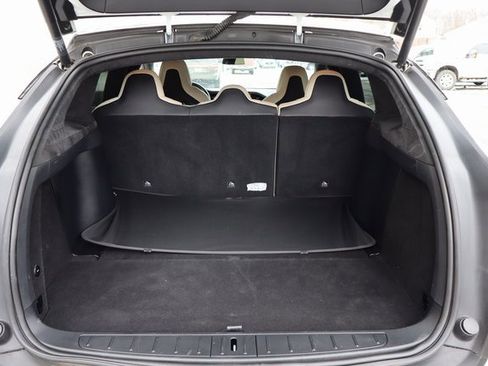 Used 2019 Tesla Model X Long Range image 28