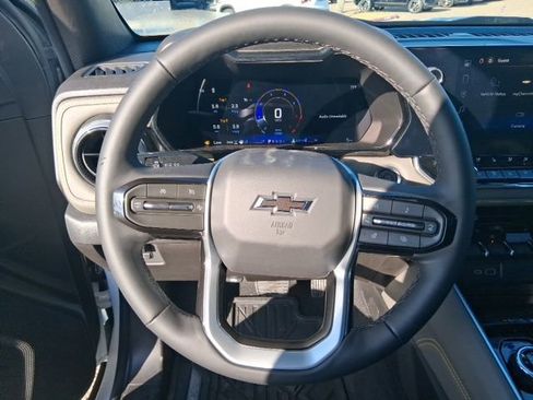 New 2026 Chevrolet Colorado ZR2 AWD/4WD image 9