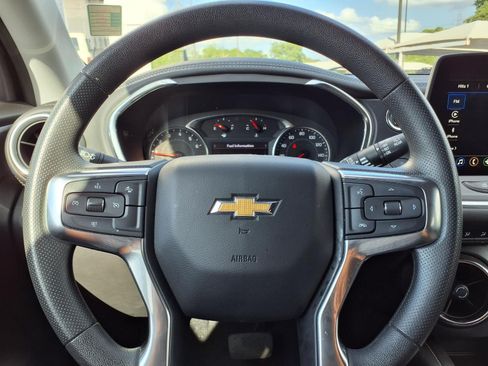 Used 2025 Chevrolet Blazer LT AWD/4WD image 24