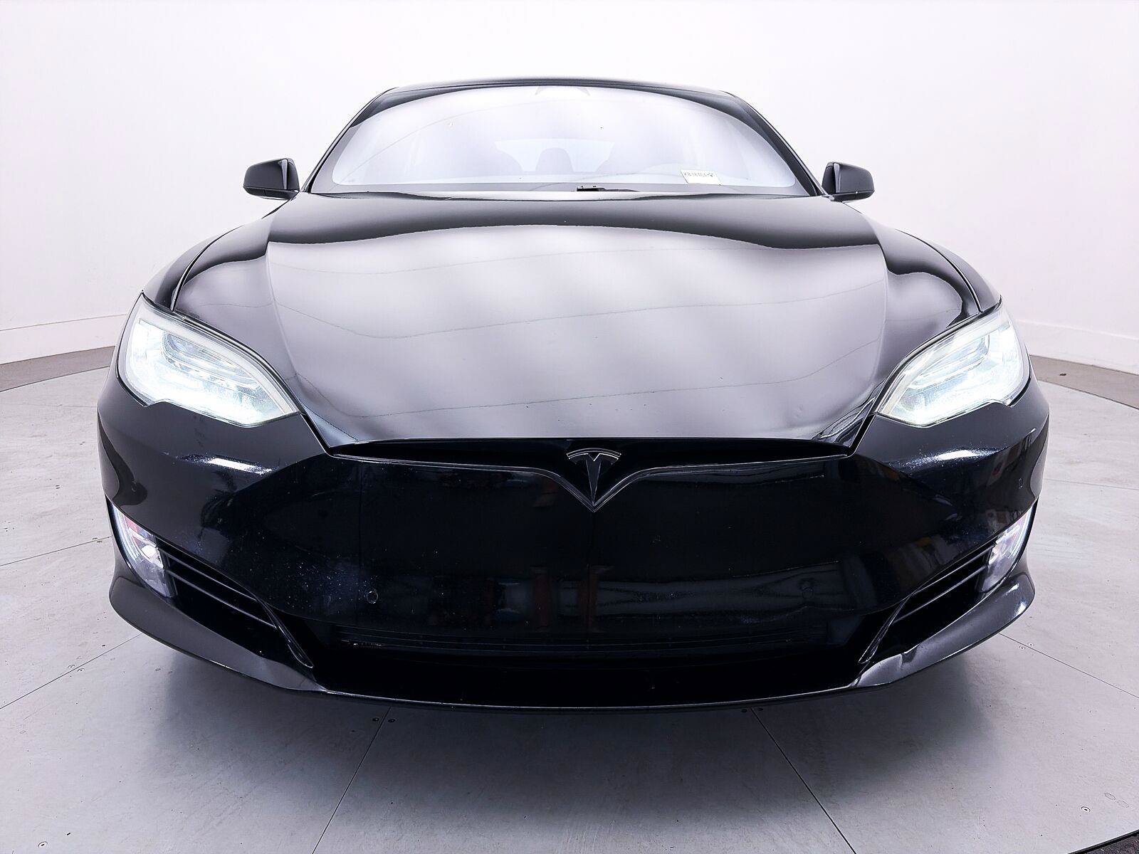 Used 2020 Tesla Model S Performance AWD/4WD image 2