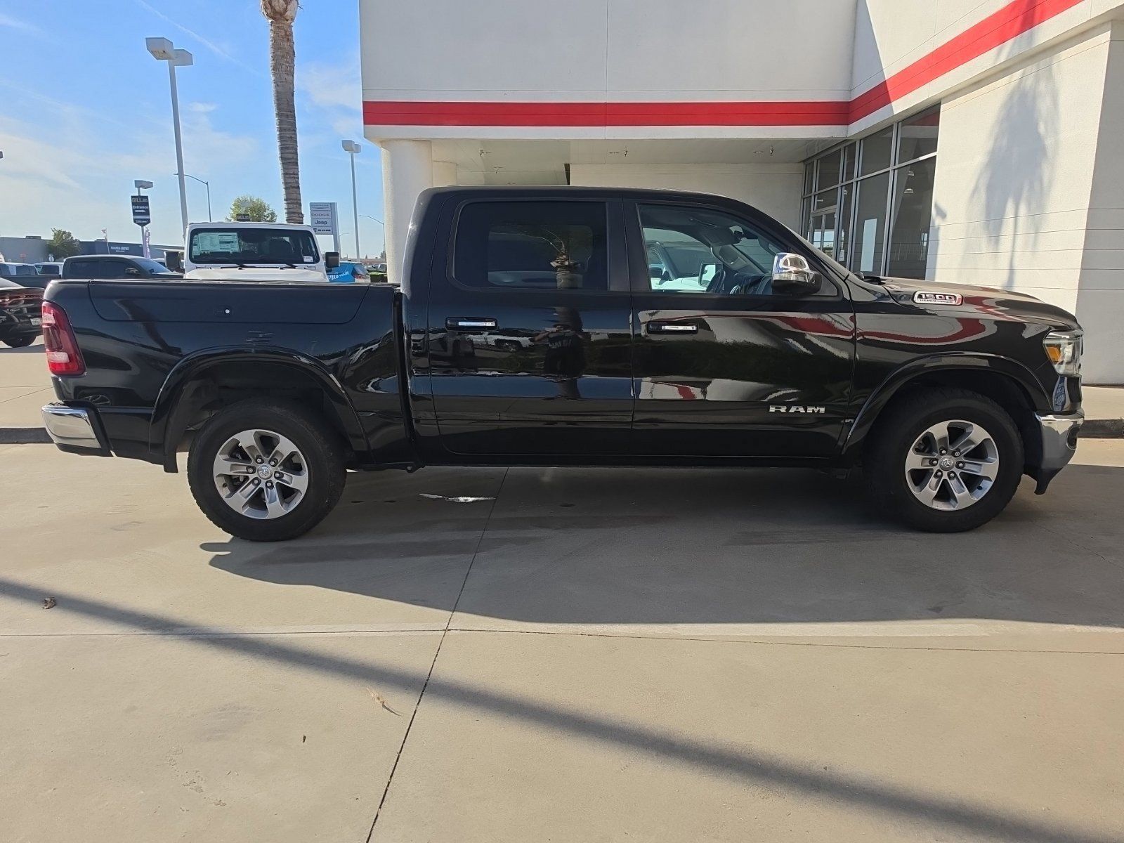 Used 2022 RAM 1500 Laramie RWD image 3