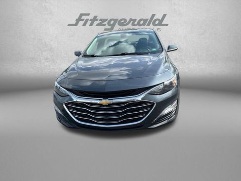 Used 2021 Chevrolet Malibu LT FWD image 2