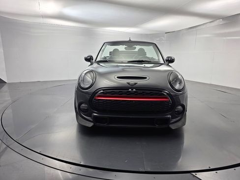 Used 2018 MINI Cooper S image 2