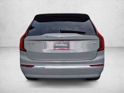 New 2026 Volvo XC90 T8 Ultra image 8