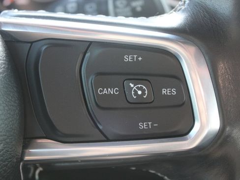 Used 2021 Jeep Wrangler Unlimited Sahara w/ LED Lighting Group AWD/4WD image 35