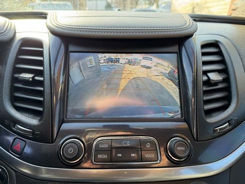Used 2018 Chevrolet Impala LT image 15