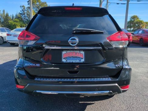 Used 2019 Nissan Rogue SV image 5