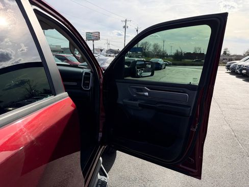 Used 2019 RAM 1500 Big Horn image 35