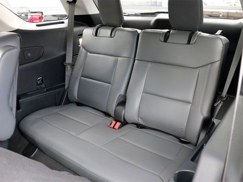 New 2025 Ford Explorer Active w/ Active Comfort Package image 20