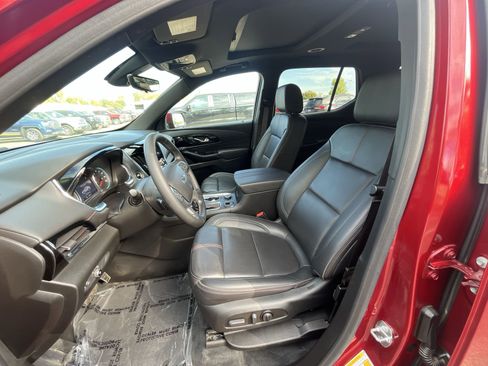 Certified 2023 Chevrolet Traverse RS image 20