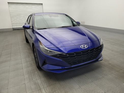 Used 2023 Hyundai Elantra SEL image 14