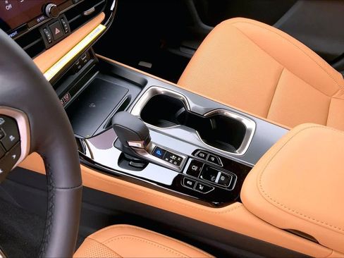 Used 2026 Lexus NX 350 AWD w/ Accessory Package (2T) image 7