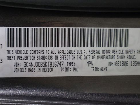 Used 2019 Jeep Compass Limited w/ Safety & Security Group image 40