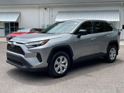 Used 2025 Toyota RAV4 LE FWD image 29
