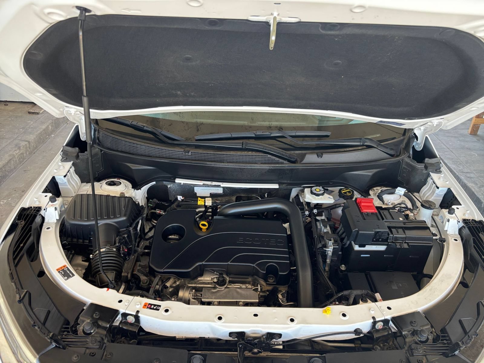 Used 2025 Chevrolet Equinox LT FWD image 31