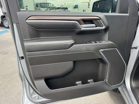 Used 2024 Chevrolet Silverado 1500 LT AWD/4WD image 21